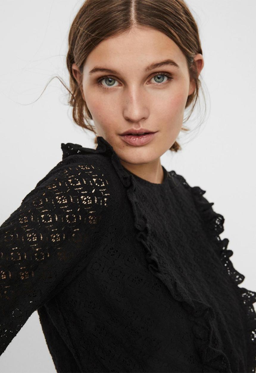 Vero Moda - Henny lace long sleeve peplum top - black