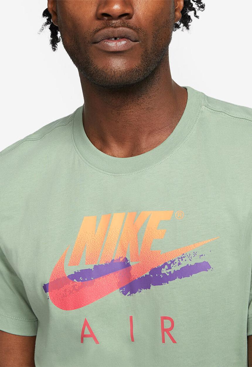 Nike - Nsw dna futura tee - green