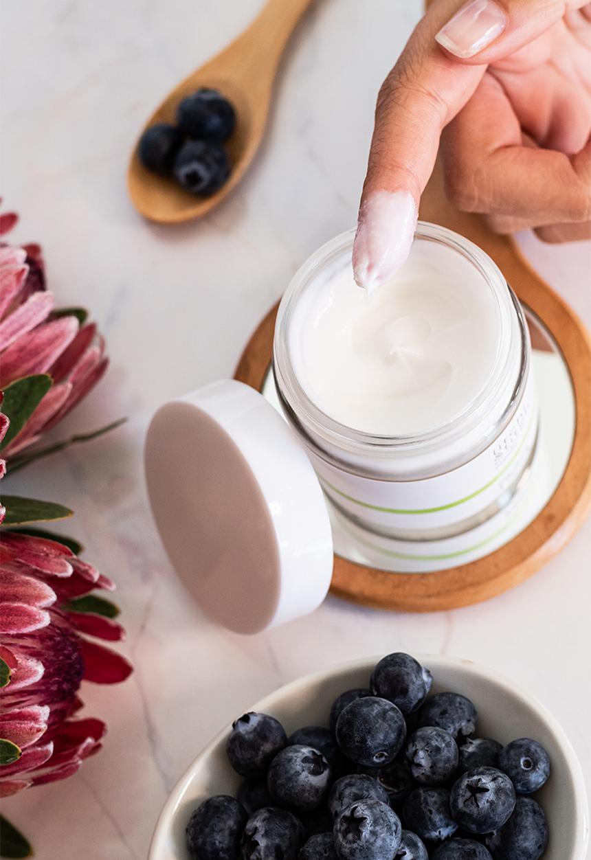 litchi&titch - Clarifying & Calming Face Exfoliator
