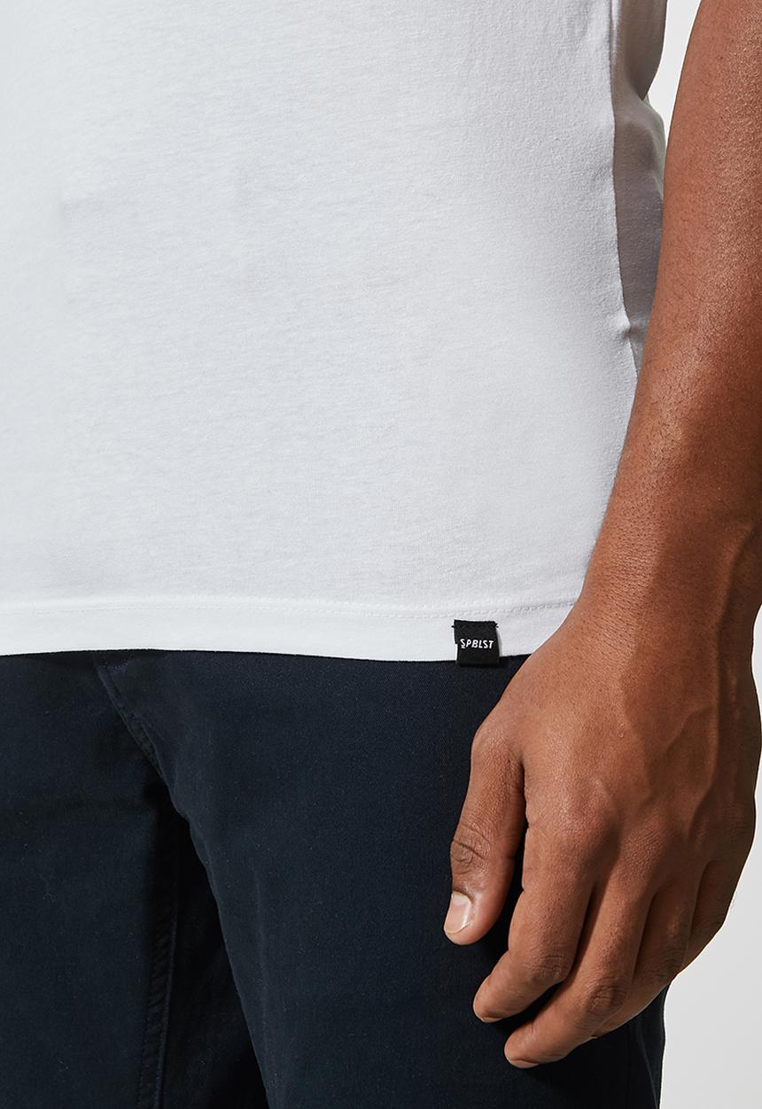 Superbalist - James muscle fit v-neck - white