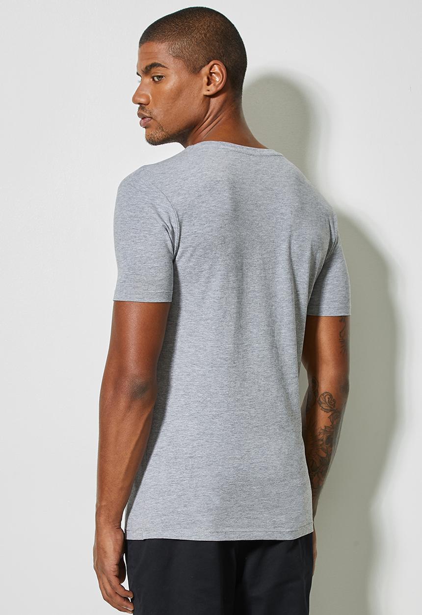Superbalist - James muscle fit v-neck - grey 