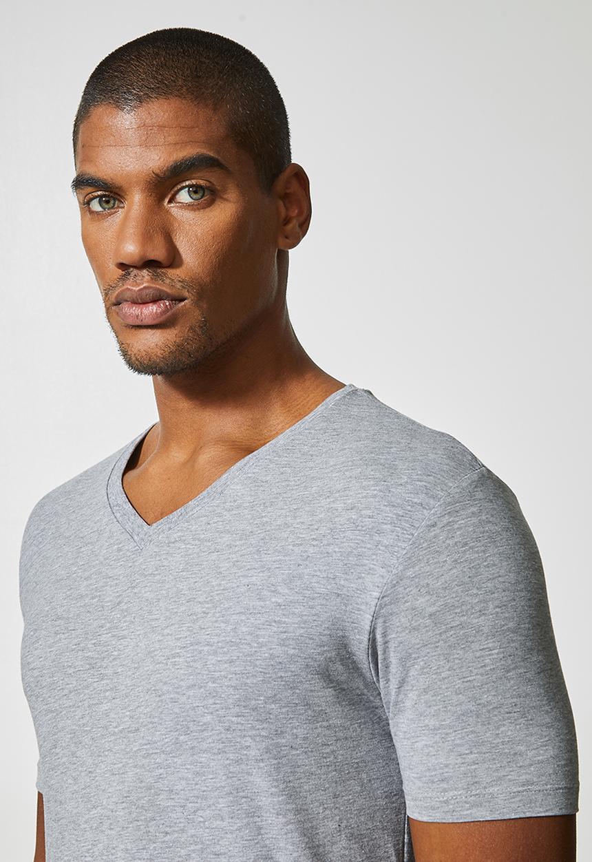 Superbalist - James muscle fit v-neck - grey 