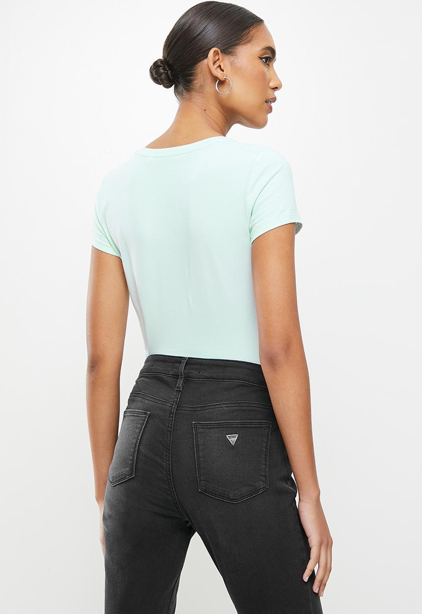 GUESS - Short sleeve calssic tri enchanted garden tee - blue
