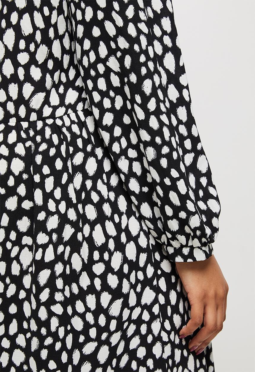 MILLA - Piecrust neck pleated midi dress - white & black