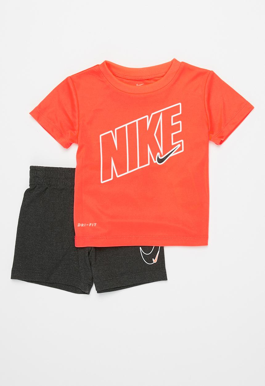 Nike - Nike boys comfort dri-fit short set - black & pink
