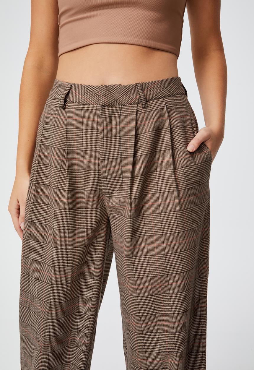 Cotton On - Jordan oversized pleat pant - brown check
