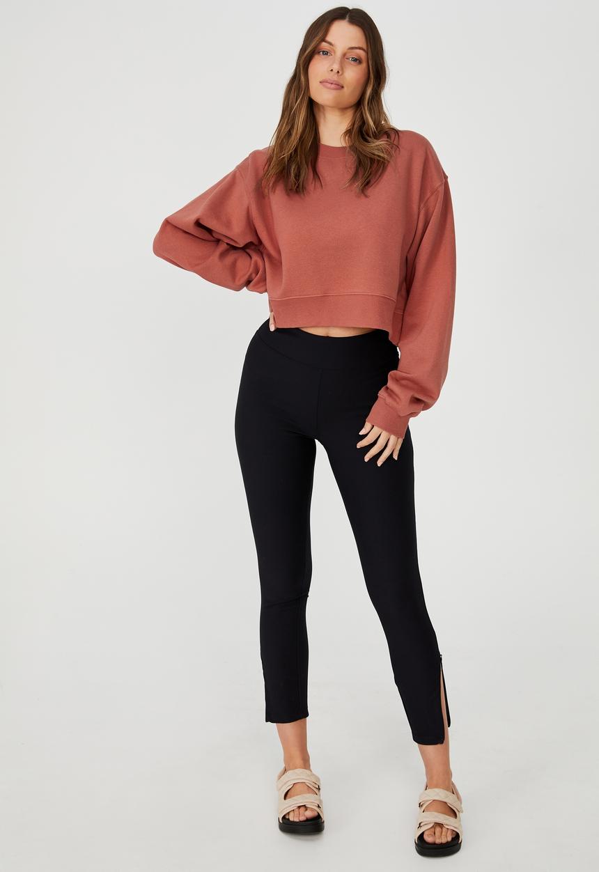 Cotton On - Classic cropped crew - earthy red