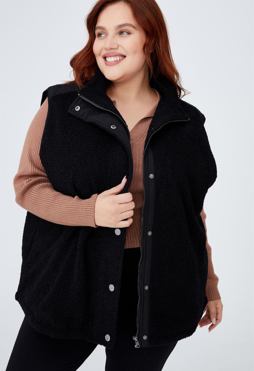 Cotton On - Curve recycled cabin fleece vest - black