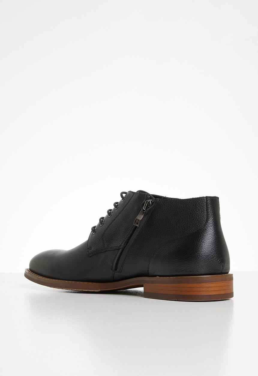 POLO - Dylan leather distressed lace up boot - black