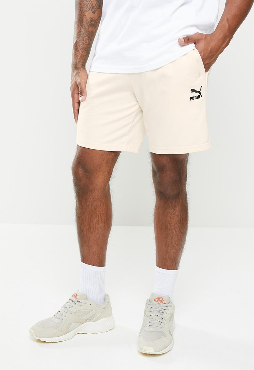 PUMA - Classics logo shorts 8” baby tr - beige