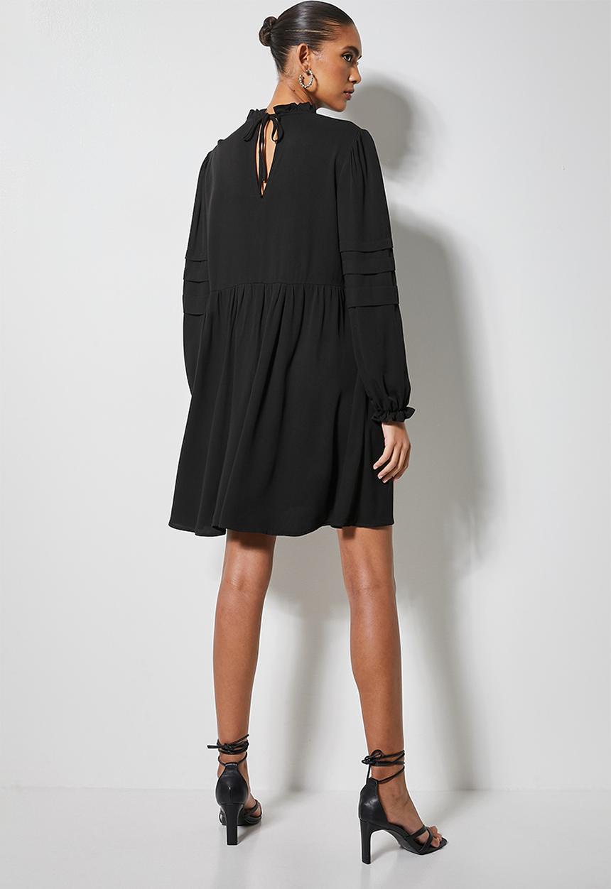 VELVET - Peached pintuck babydoll dress with pie crust neckline - black