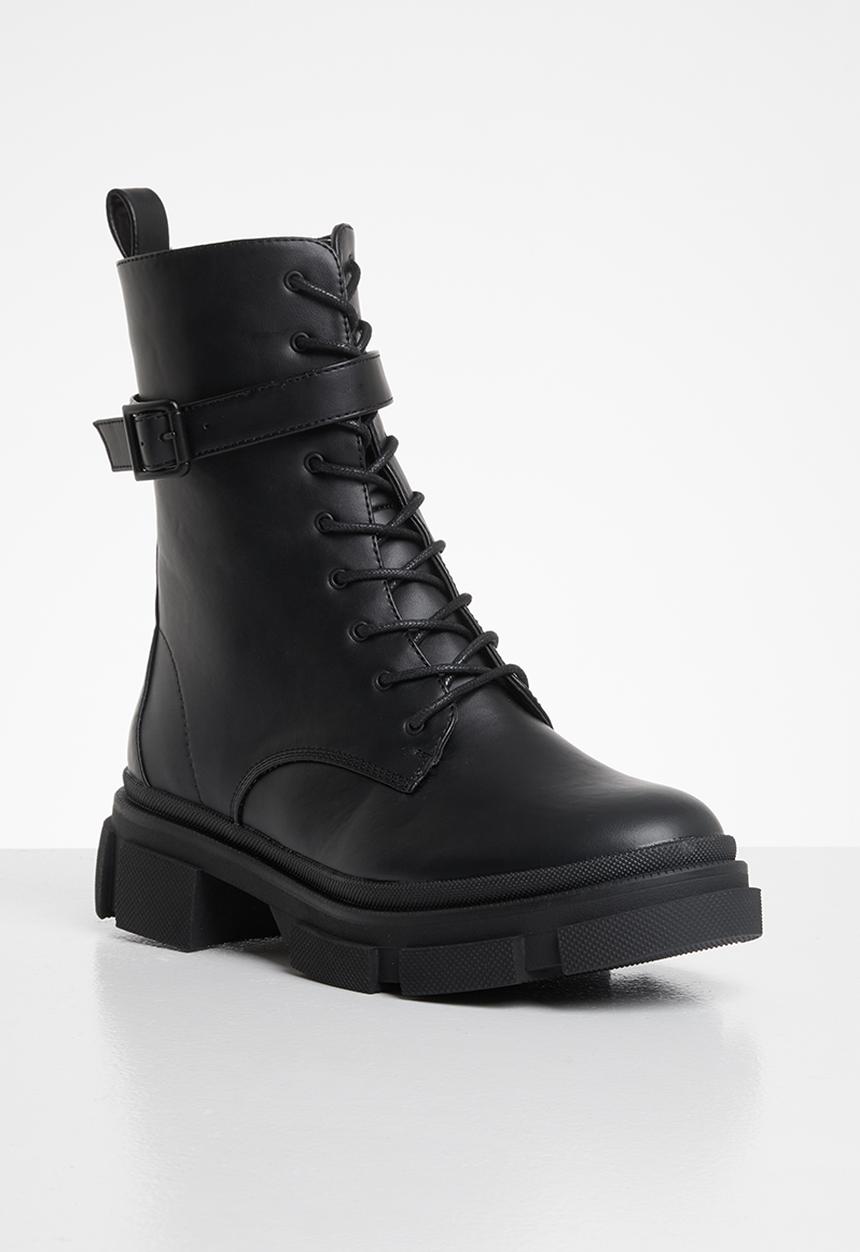 Missguided - Chunky wrap around buckle ankle boots - black