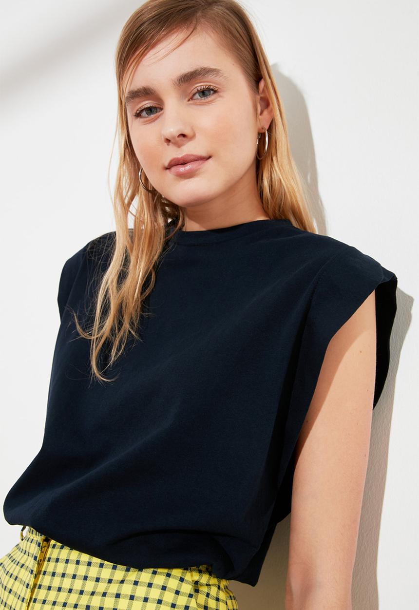 Trendyol - Sleeveless basic knitted T-shirt - navy
