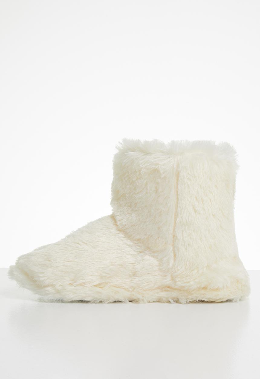Jada - Fluffy slipper boot - beige