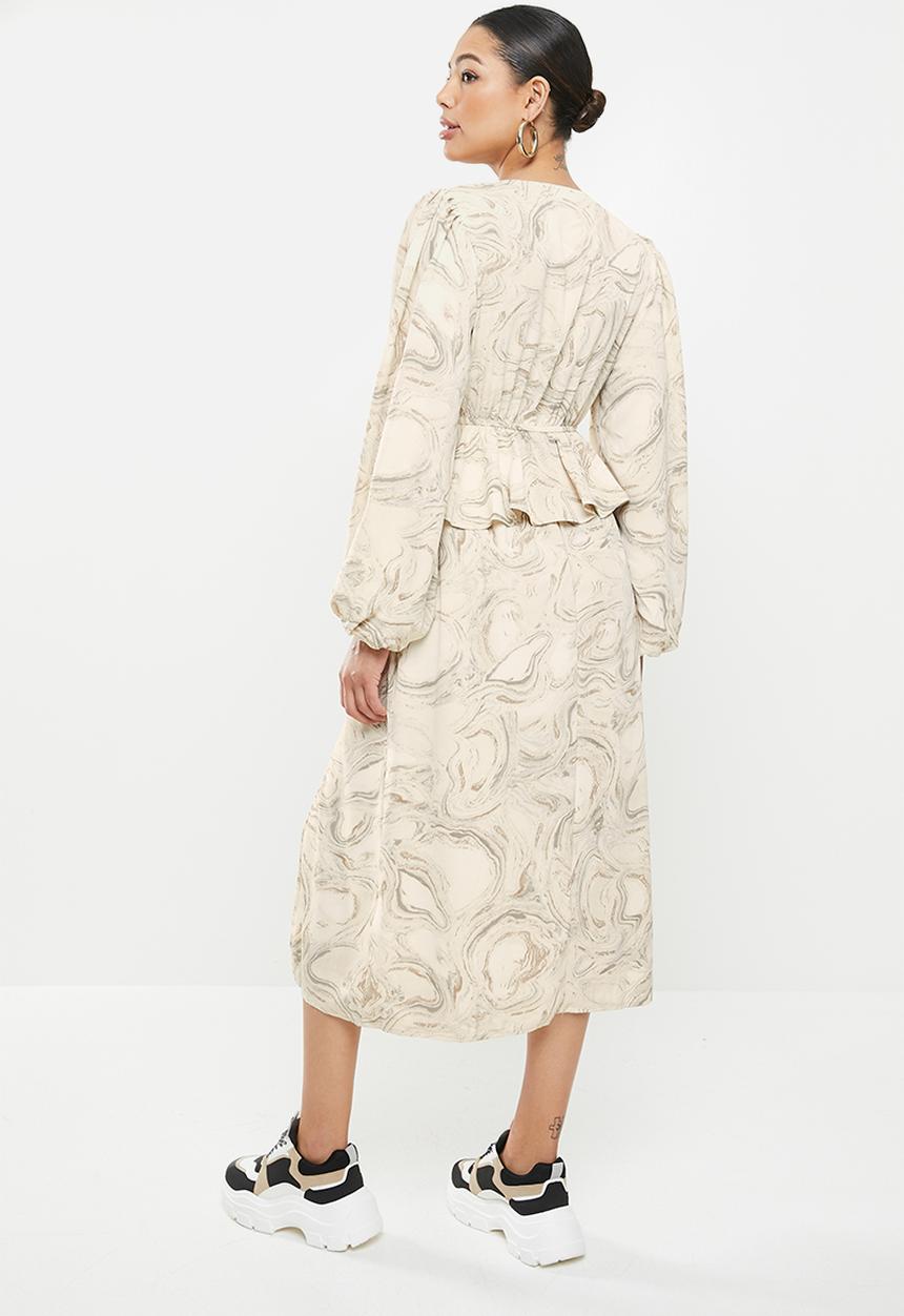 Missguided - V neck frill waist midi dress smoke - grey