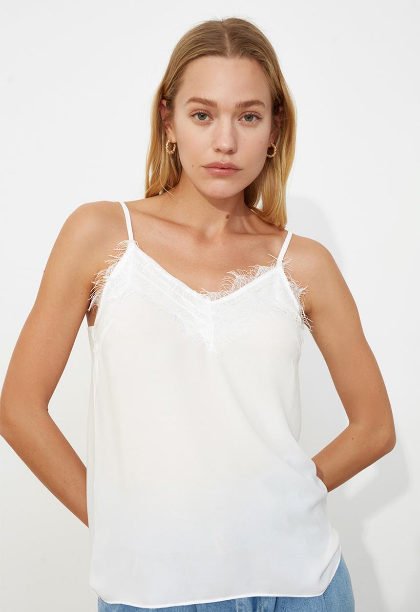 Trendyol - Ekru lace detailed cami - ecru