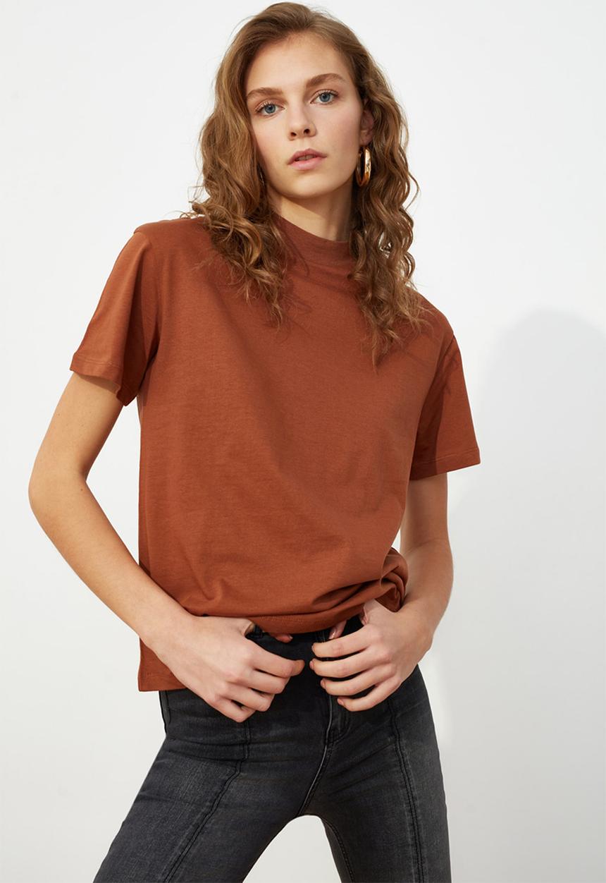 Trendyol - Stand collar basic knitted T-shirt - brown