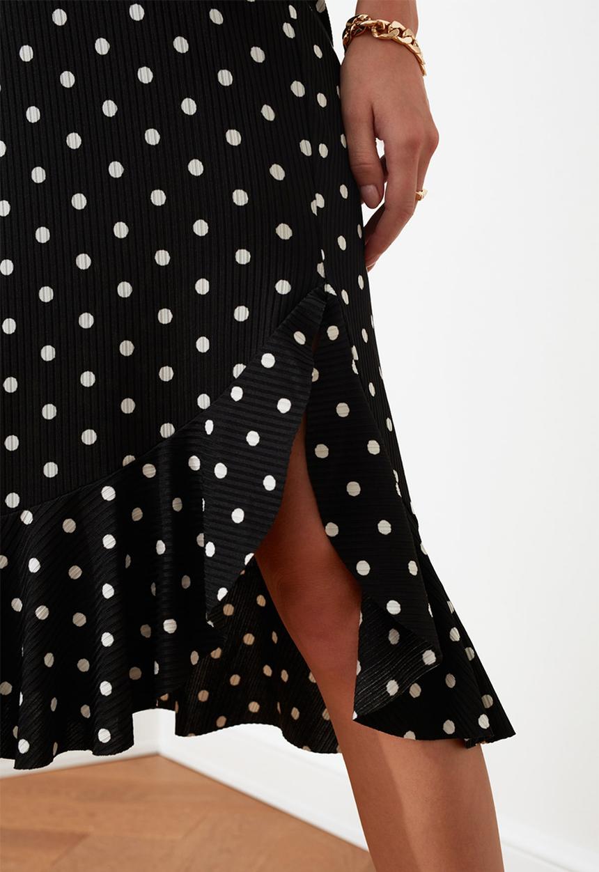 Trendyol - Polka dot pattern knitted skirt - black & white 