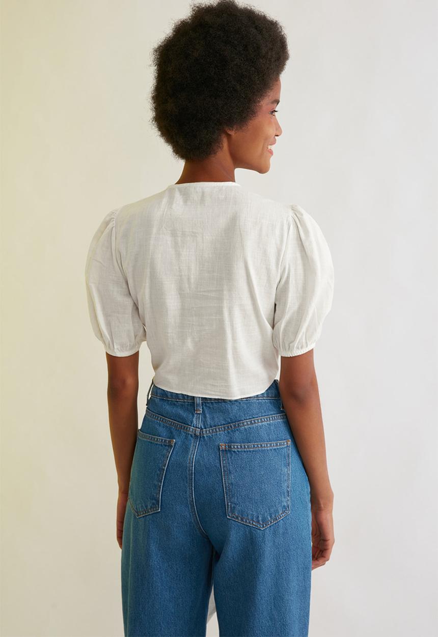 Trendyol - Ekru buckle detailed blouse - white