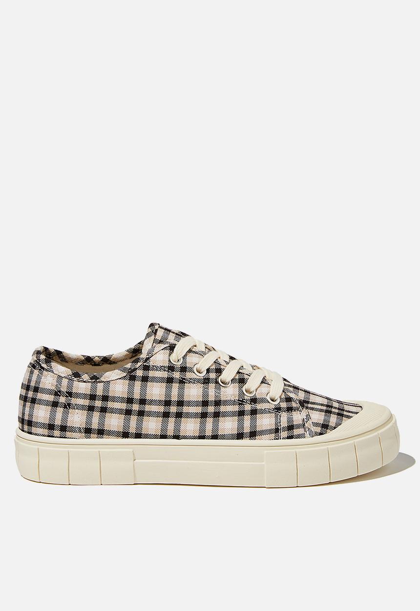 Cotton On - Peggy lace up plimsoll - black ecru multi check