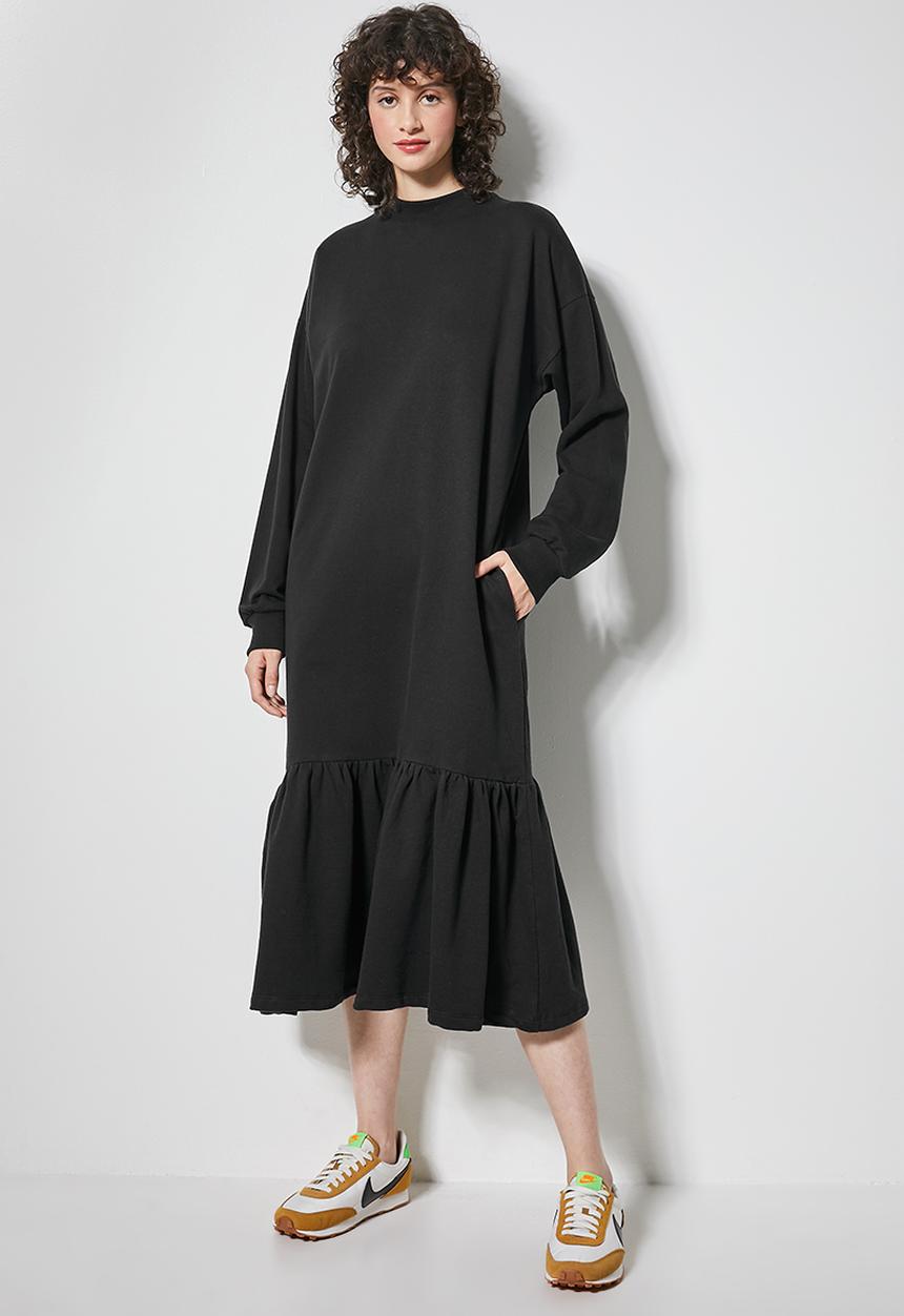 Superbalist - Cosy dropped waist dress with tier - black