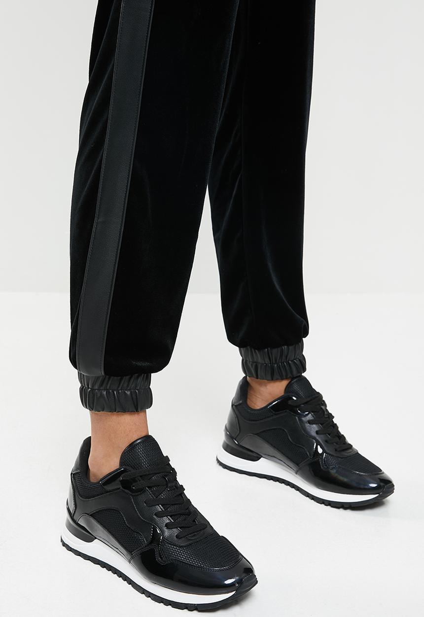 SISSY BOY - Badass babe jogger - black