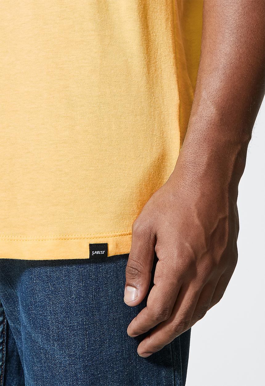 Superbalist - Barney longline curved hem tee - yellow 