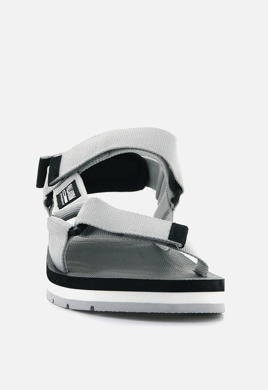 Palladium - Outdoorsy urbanity - vapor
