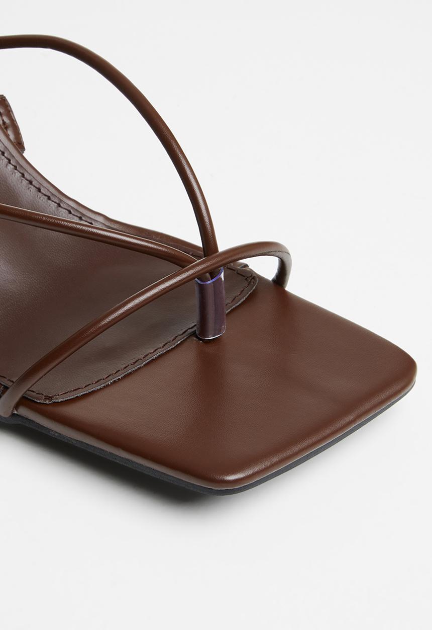 Public Desire - Annika strappy mule heel - brown 