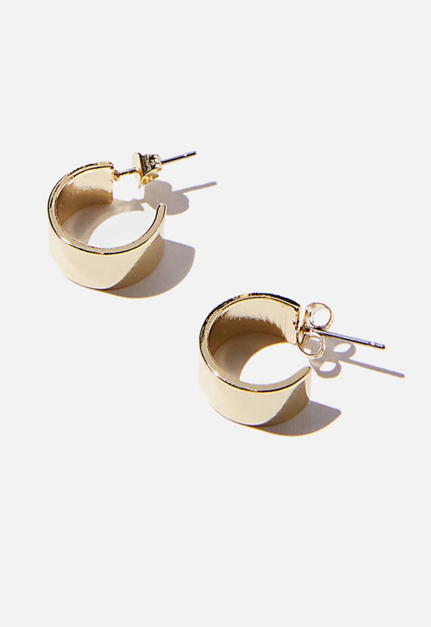 Rubi - Premium everyday hoop - gold plated wide flat edge