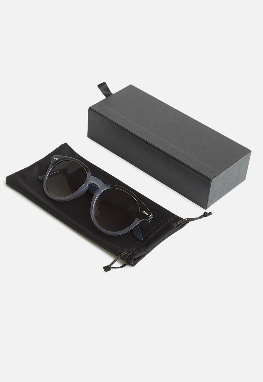 Superbalist - Scott acetate sunglasses - black & grey 