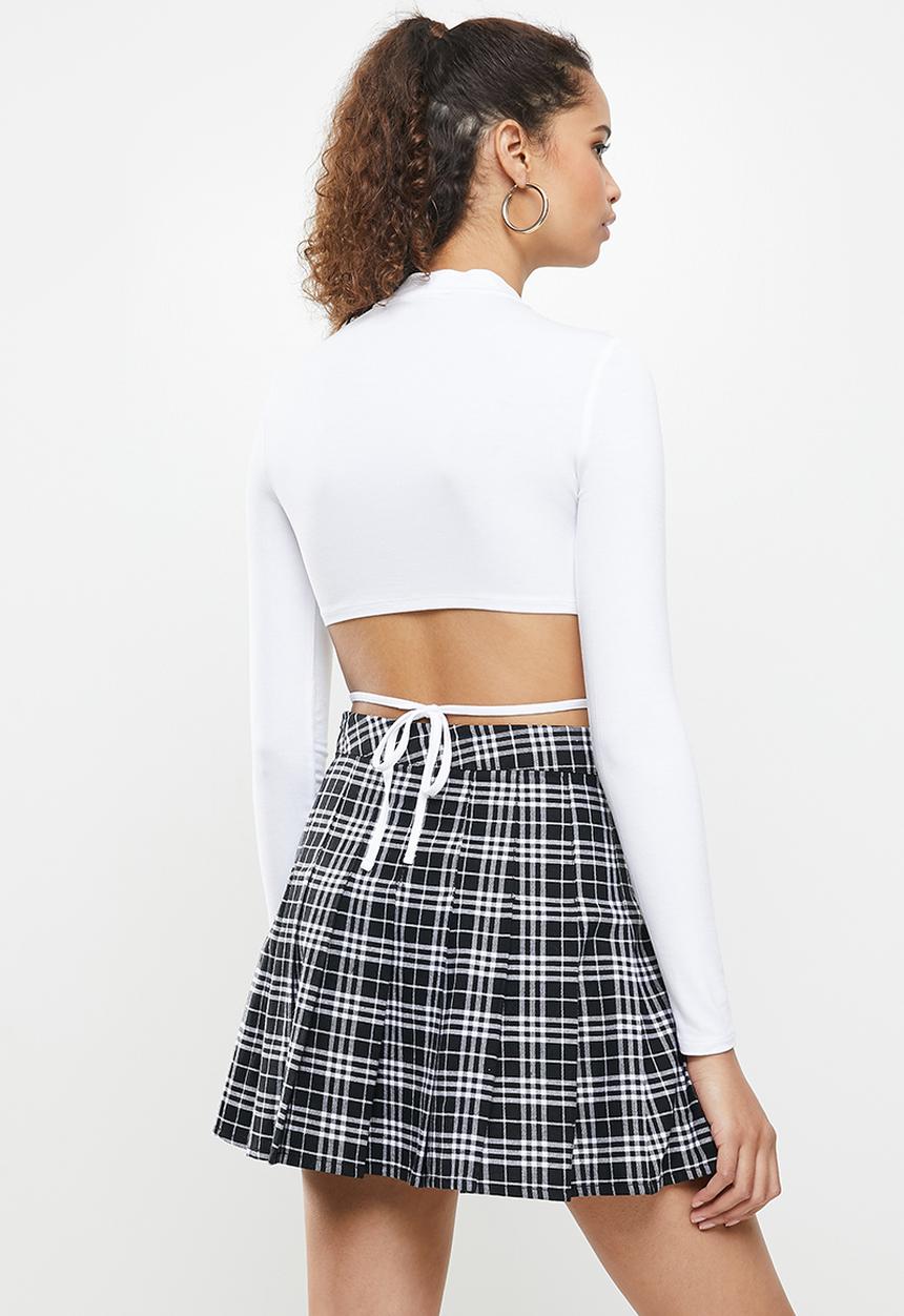 Blake - Hem tie detail crew neck crop top - white