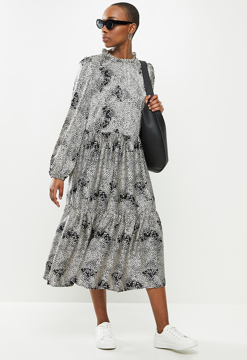 Me&B - Snakeskin frilled collar tier dress - black 
