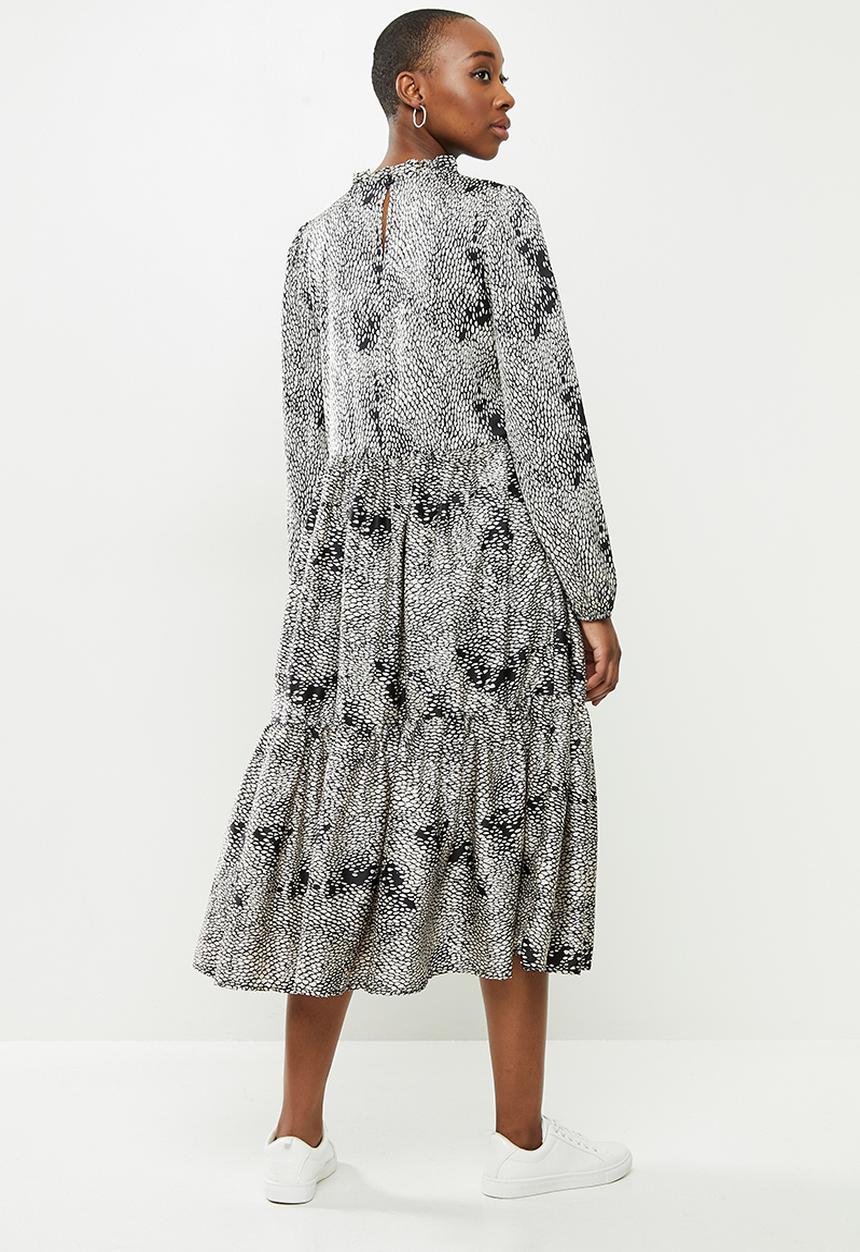 Me&B - Snakeskin frilled collar tier dress - black 