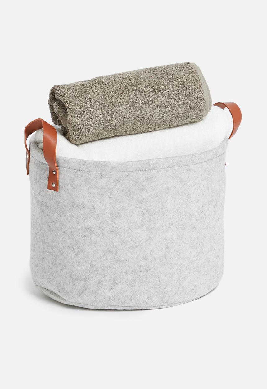 Bathroom Solutions - Felt round storage basket - light grey