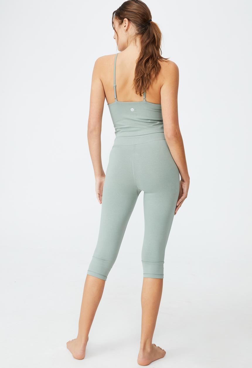 Cotton On - Breathe yoga vestlette - green haze