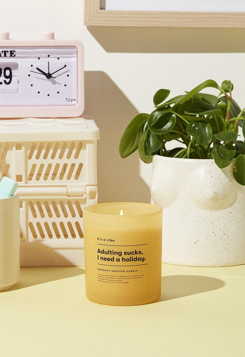 Typo - It s a vibe candle- mustard 