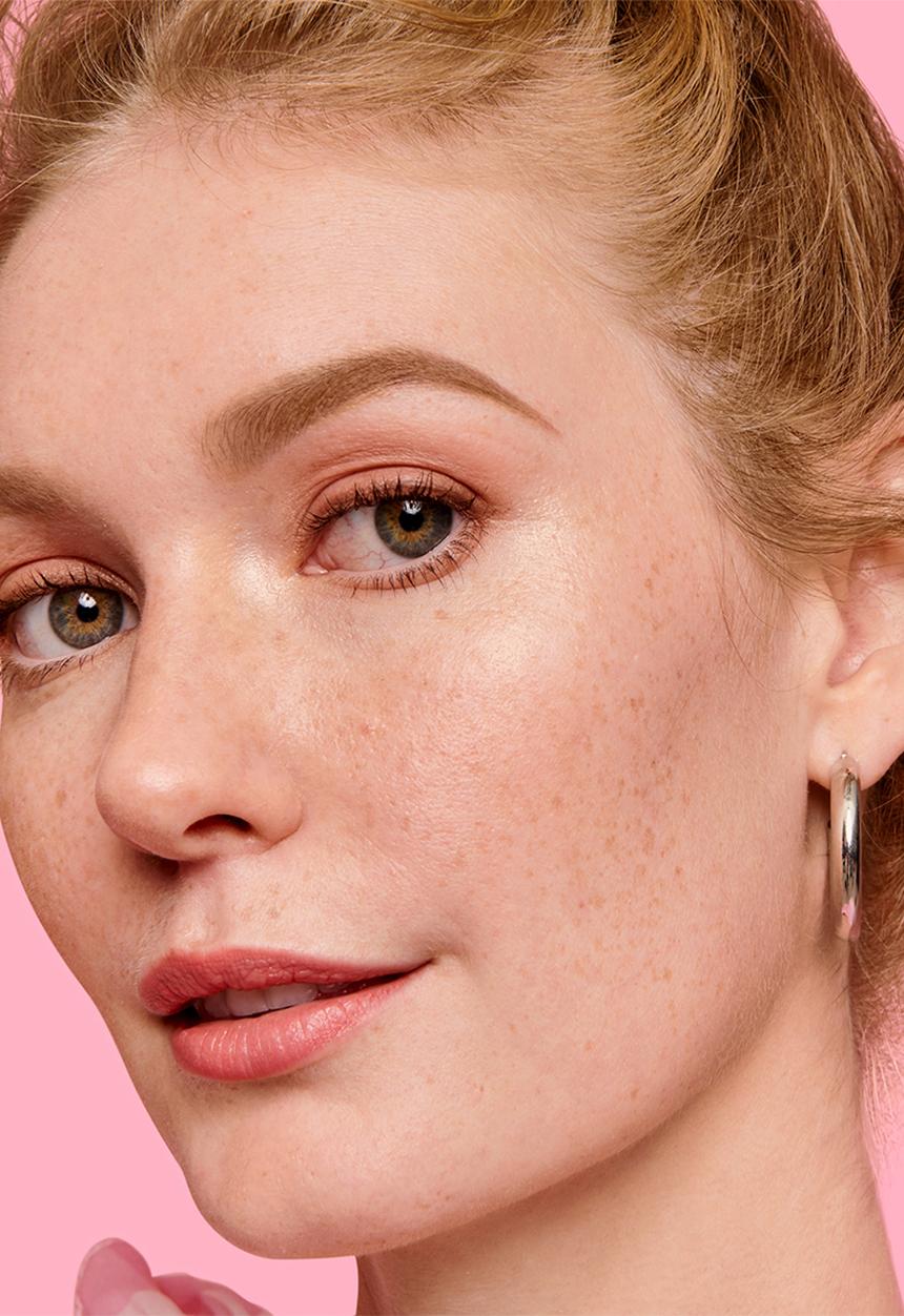Benefit Cosmetics - Miss Glow-It-All!