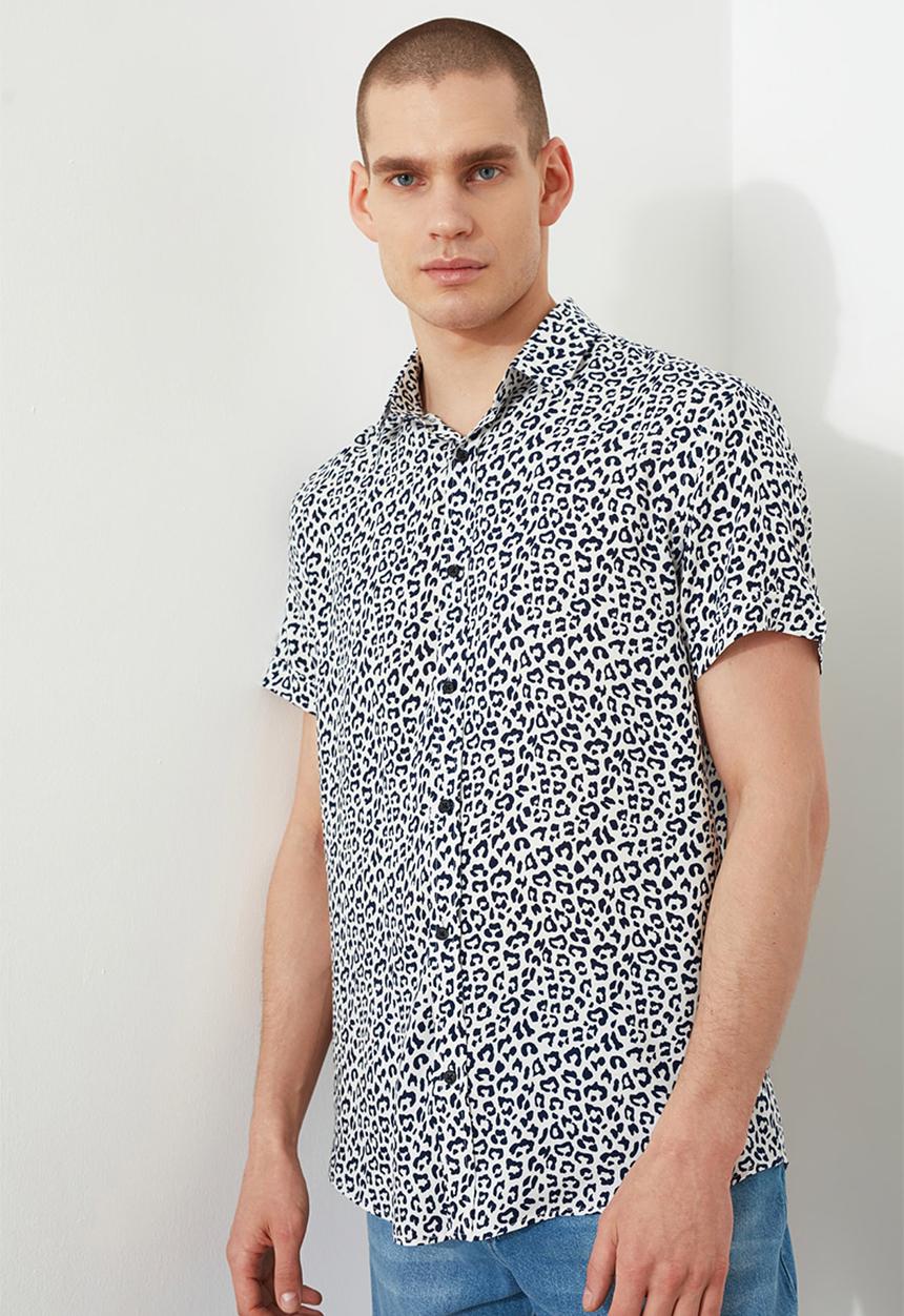 Trendyol - Animal print short sleeve shirt - black & white 
