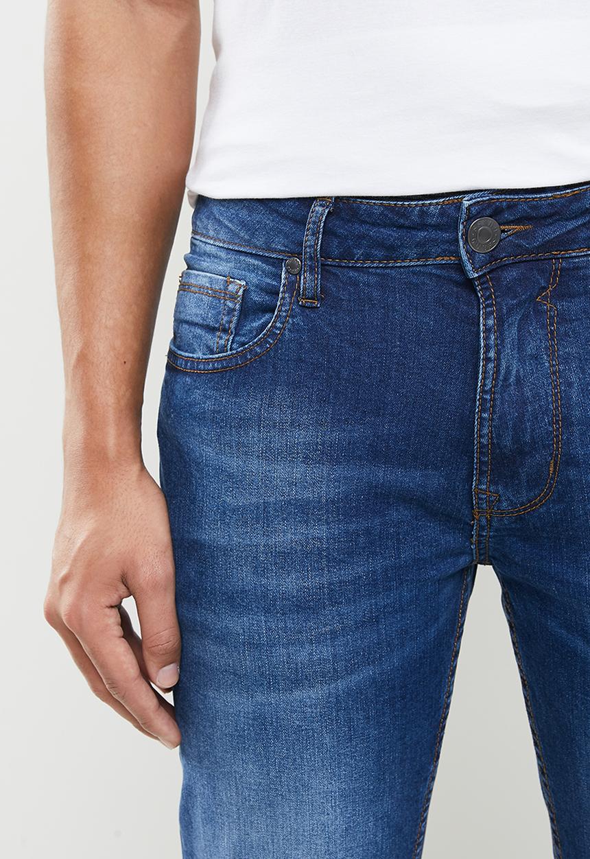 GUESS - Mid wash slim straight jeans - mid blue