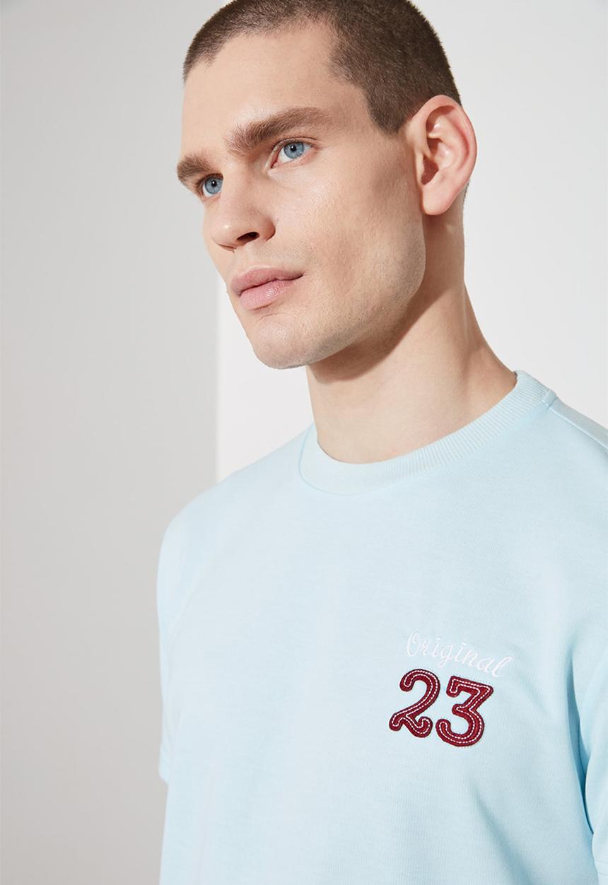 Trendyol - Chest printed sweatsuit - blue