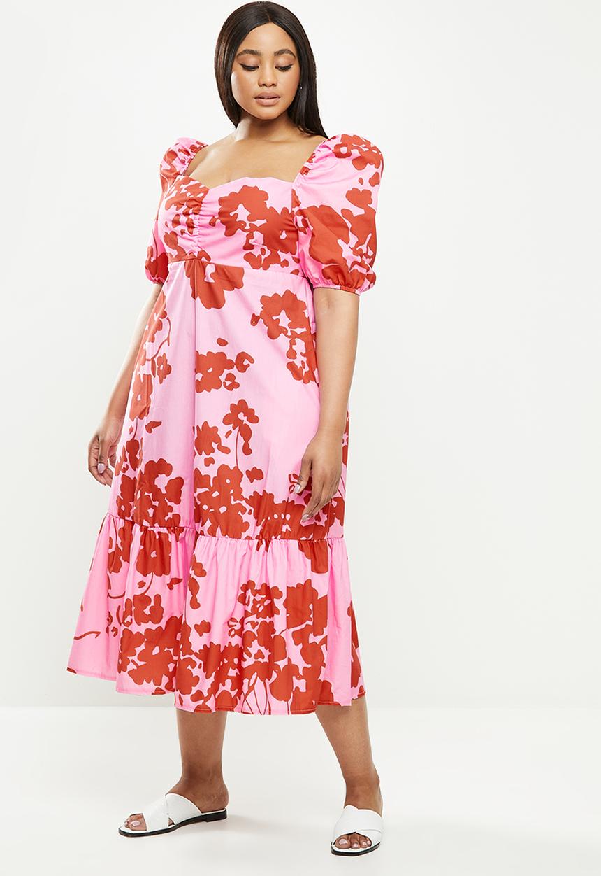 Me&B - Plus pink red floral sweetheartdress with puff sleeve - pink