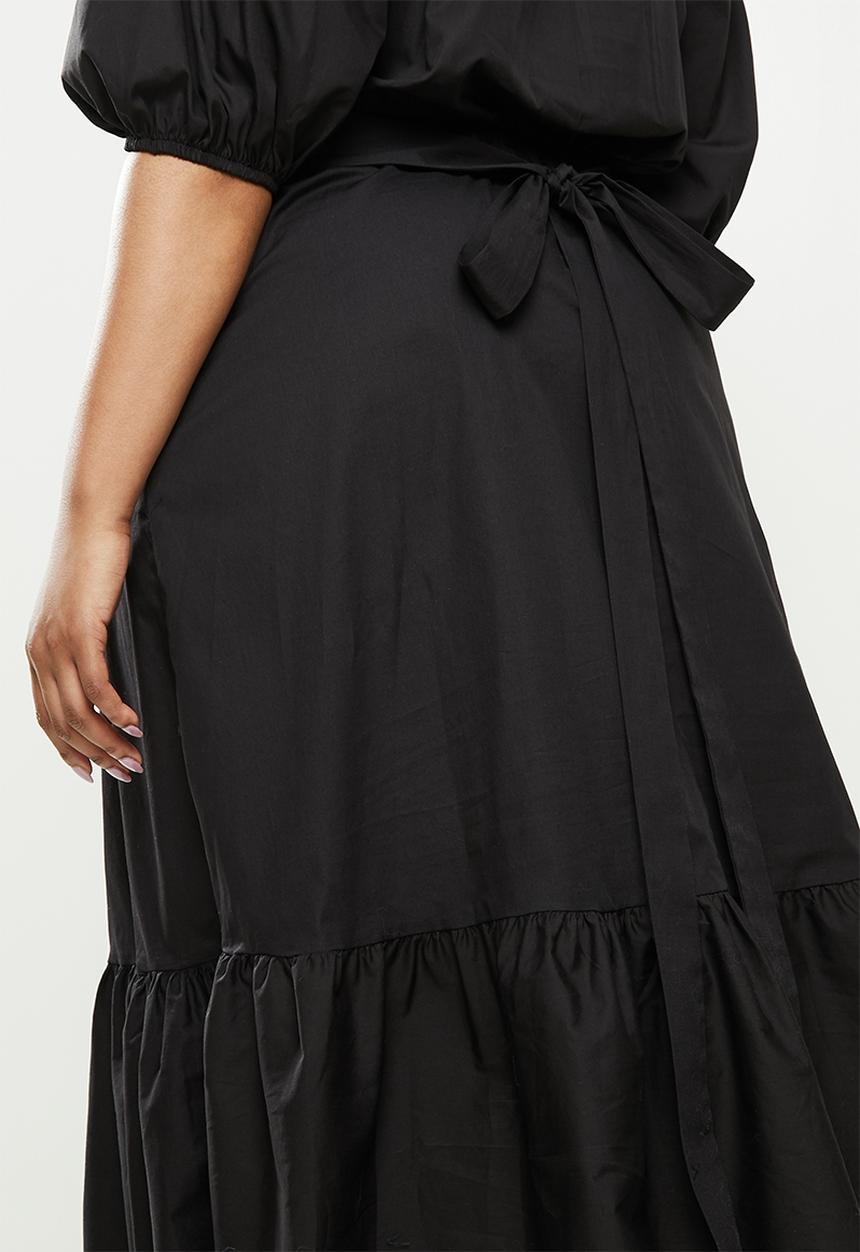 Me&B - Plus the tori dress - black
