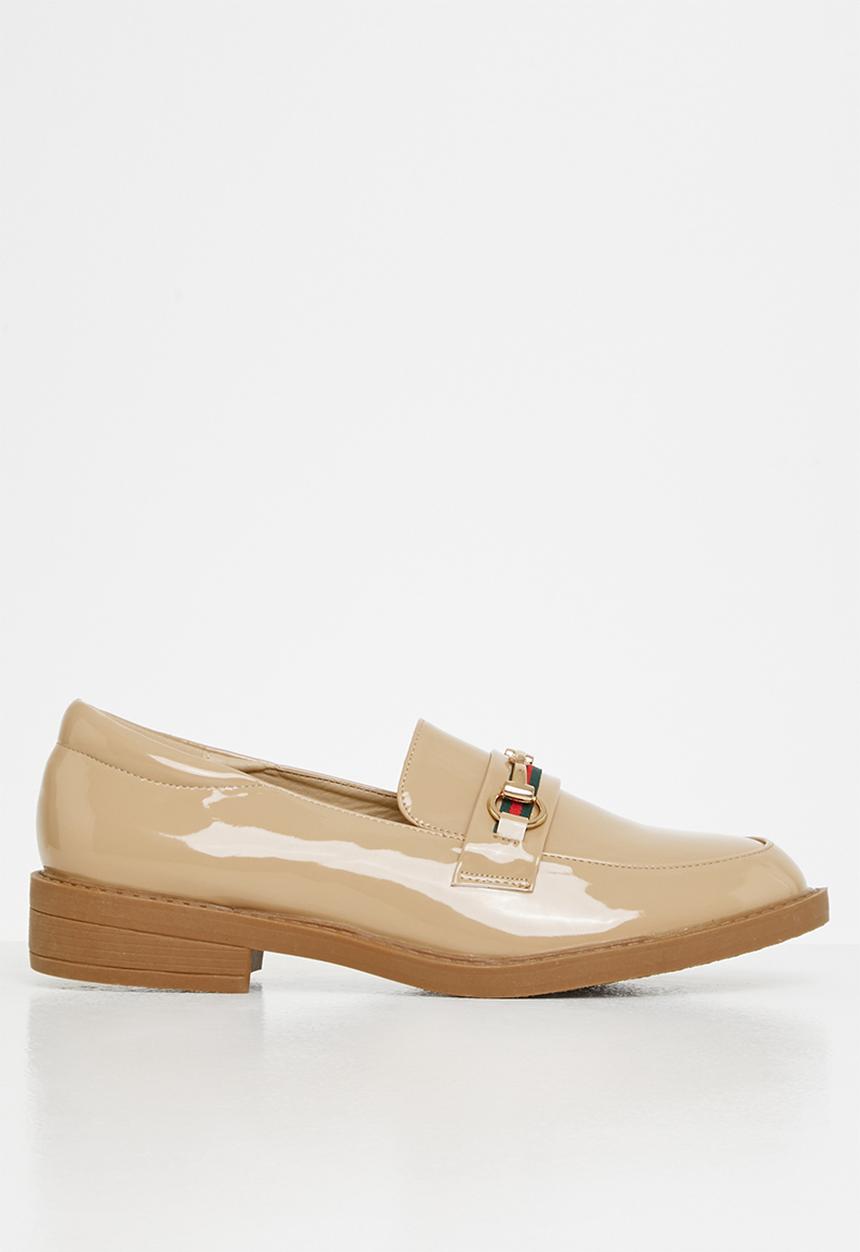 Jada - Chain detail loafer - beige