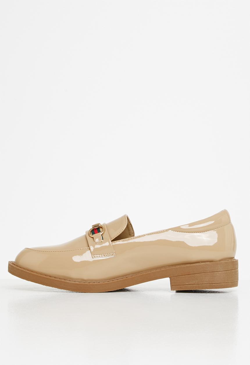 Jada - Chain detail loafer - beige