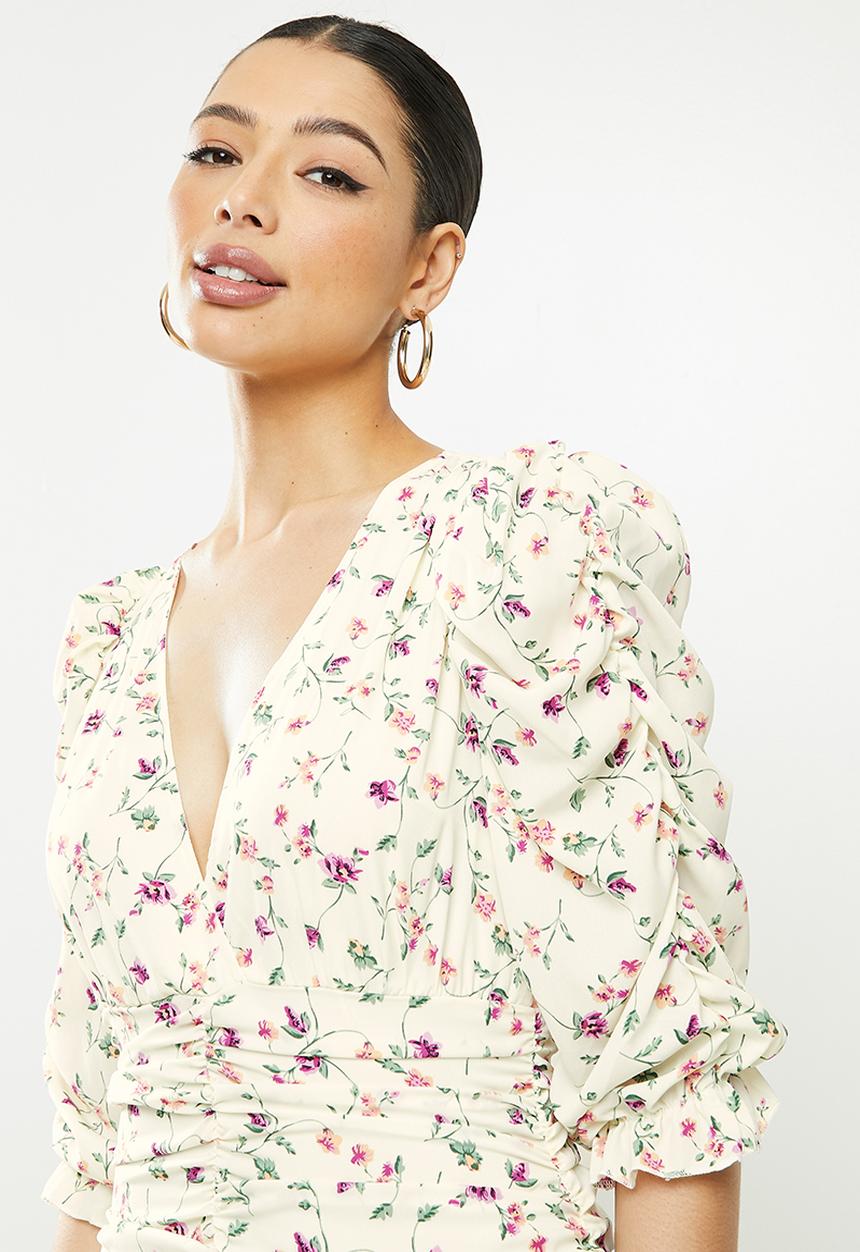 Missguided - Floral print ruched mini dress - white