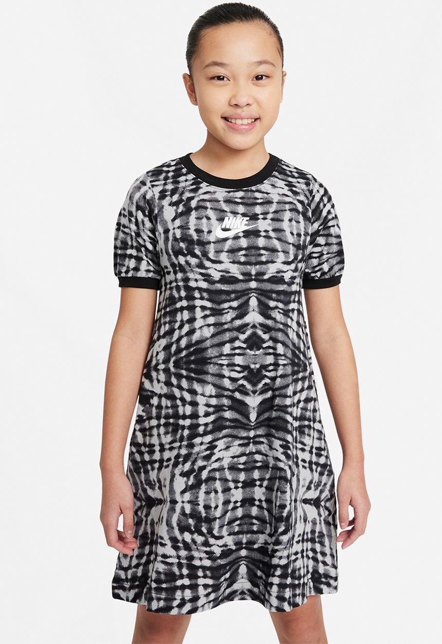 Nike - G nsw aop ss dress - black & white