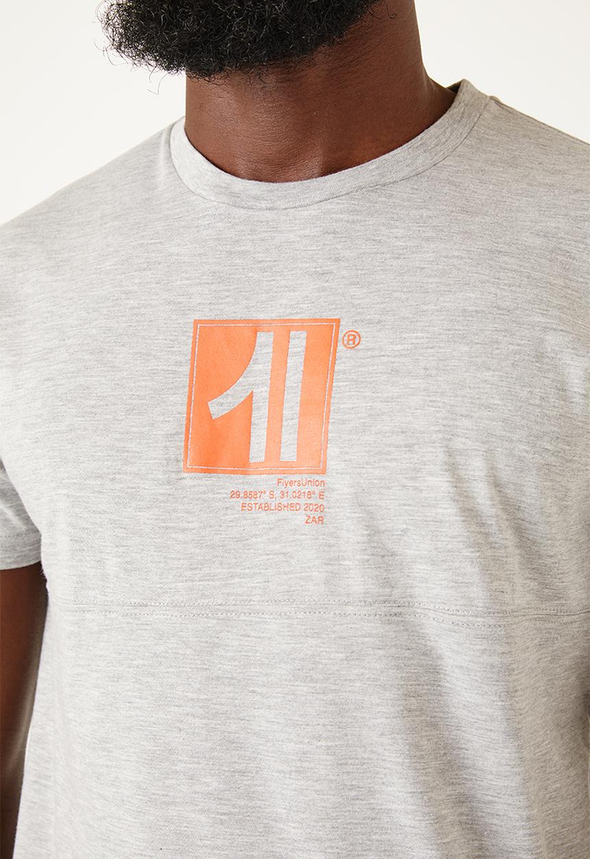 Flyersunion - Mens-regular tee with chest panel - grey melange