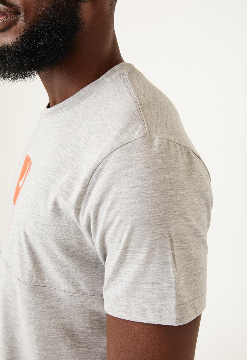 Flyersunion - Mens-regular tee with chest panel - grey melange