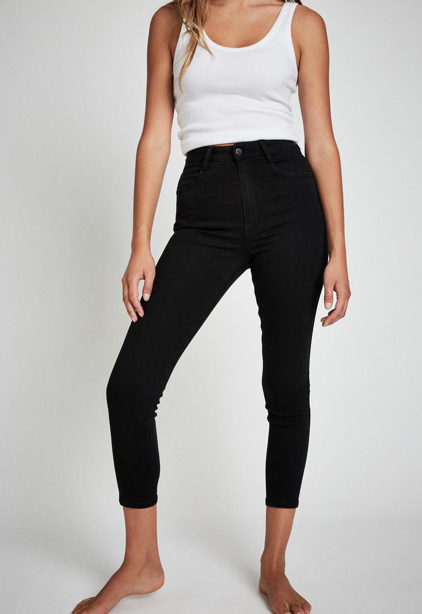 Cotton On - High rise cropped super stretch - black pockets